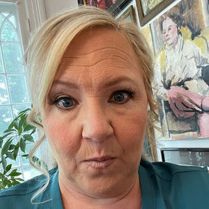 Meet your Posher, Angela